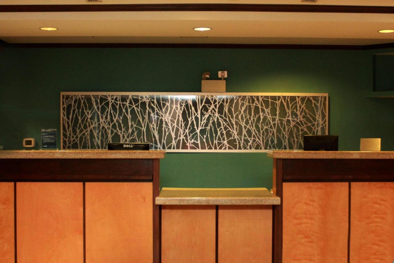 Fairfield Inn & Suites By Marriott Fairmont Εξωτερικό φωτογραφία
